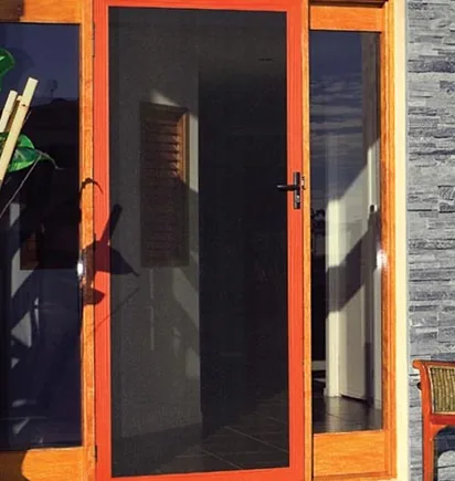 Fixed screen on a timber-framed door