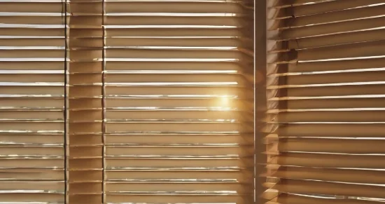 Timber-look Venetian blinds